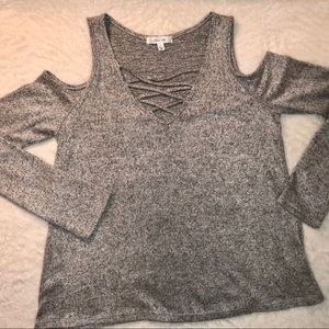 NWOT Exxtra Soft Cutout Long Sleeve😌☁️